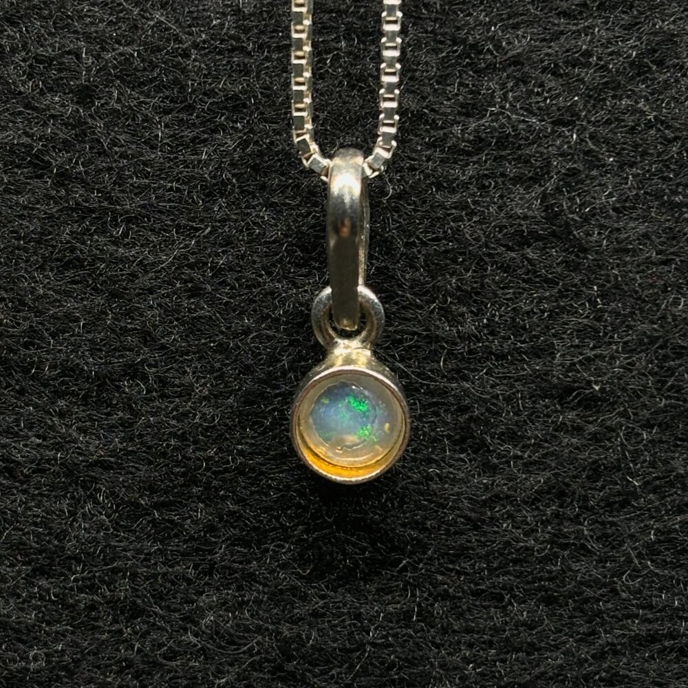Round High Dome Crystal Pinfire Lambina Opal Necklace